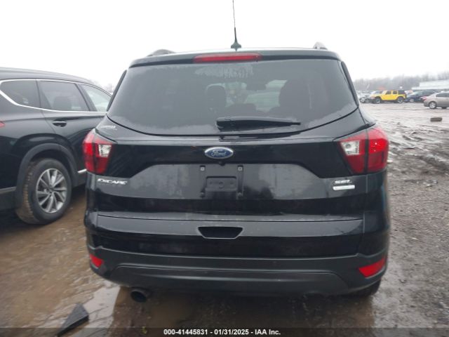 1FMCU0HD1KUA95524 Ford ESCAPE SEL
