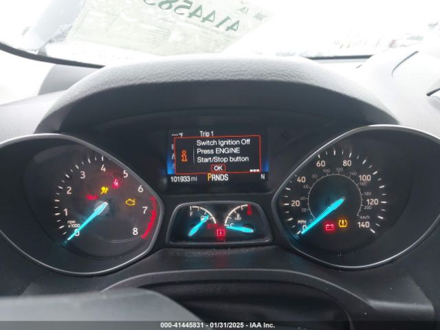 1FMCU0HD1KUA95524 Ford ESCAPE SEL