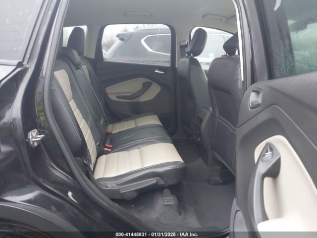1FMCU0HD1KUA95524 Ford ESCAPE SEL