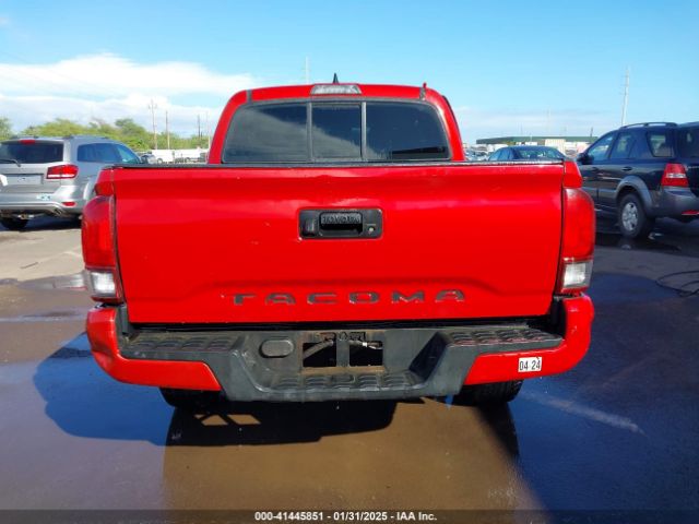 5TFAX5GN9JX124128 Toyota Tacoma Sr5