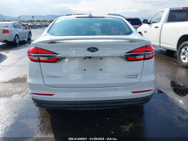 Ford Fusion Hybrid Titanium 2019 3FA6P0RU9KR209287 Image 16