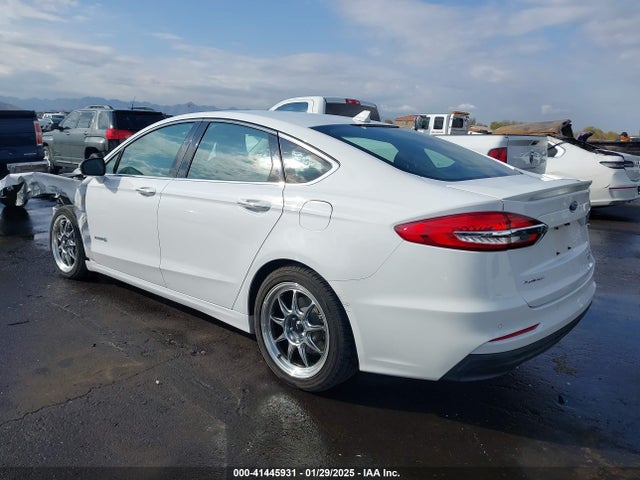 Ford Fusion Hybrid Titanium 2019 3FA6P0RU9KR209287 Image 3