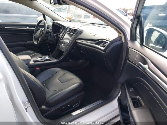 Ford Fusion Hybrid Titanium 2019 3FA6P0RU9KR209287 Image 5