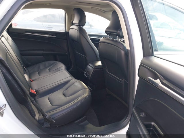 Ford Fusion Hybrid Titanium 2019 3FA6P0RU9KR209287 Image 8