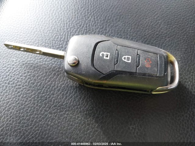1FTEW1EPXKFB92303 Ford F-150 Xl