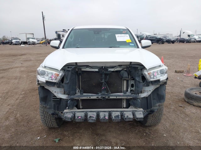 5TFAX5GN4MX189635 Toyota Tacoma Sr