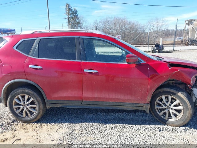 JN8AT2MV0HW282389 Nissan ROGUE SV