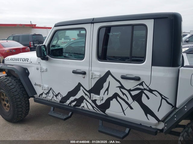 1C6HJTFG1PL523338 Jeep Gladiator Overland 4x4