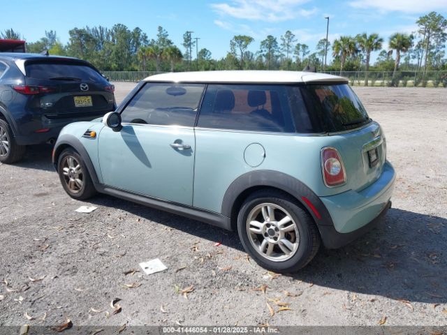 2012 MINI COOPER WMWSU3C5XCT368840 Photo 2
