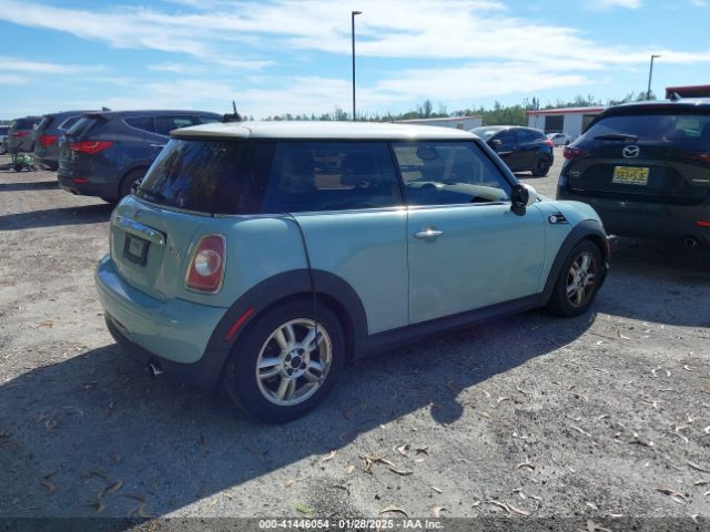 2012 MINI COOPER WMWSU3C5XCT368840 Photo 3