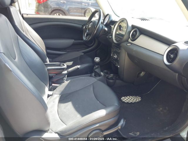 2012 MINI COOPER WMWSU3C5XCT368840 Photo 4