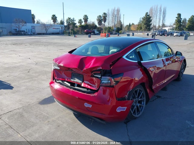 5YJ3E1EB2KF390909 Tesla MODEL 3