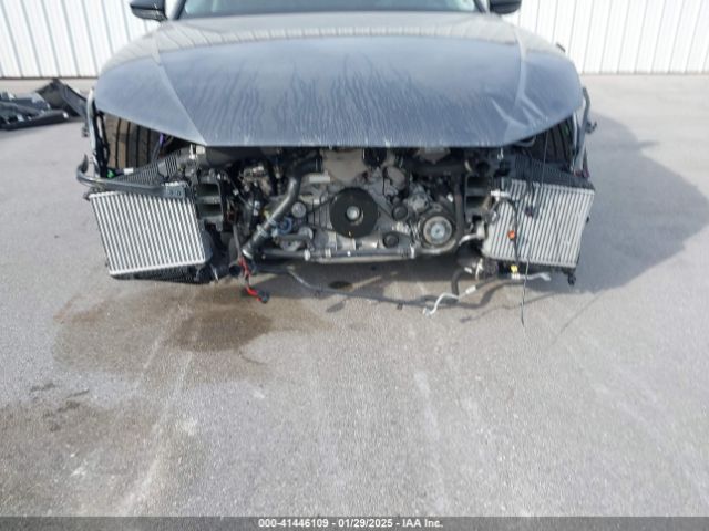 2023 AUDI S8 WAULSAF81PN014803 Photo 5