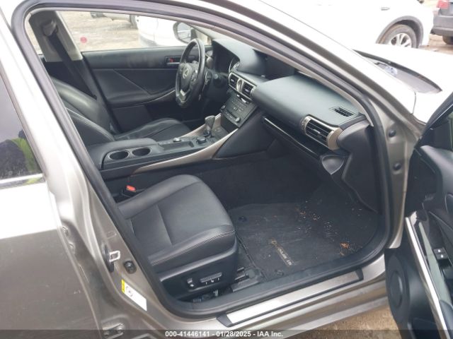 JTHCM1D2XG5002224 Lexus IS 300
