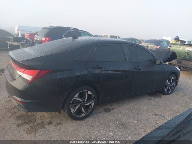 5NPLS4AG9PH093043 Hyundai ELANTRA SEL