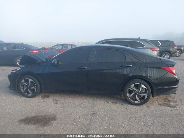 5NPLS4AG9PH093043 Hyundai ELANTRA SEL