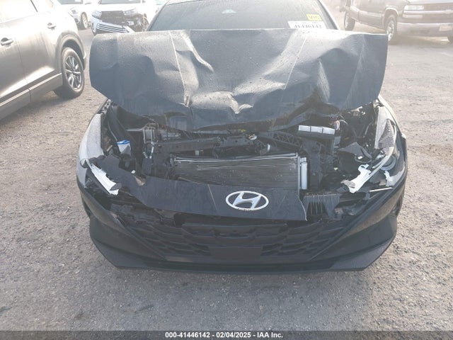 5NPLS4AG9PH093043 Hyundai ELANTRA SEL