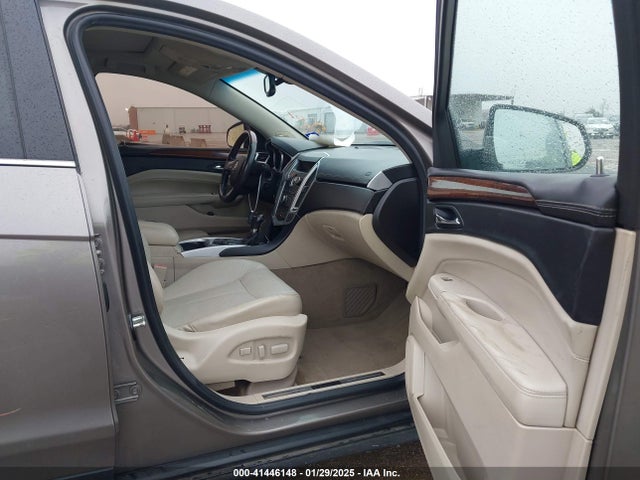 2011 CADILLAC SRX 3GYFNFEY3BS610591 Photo 4