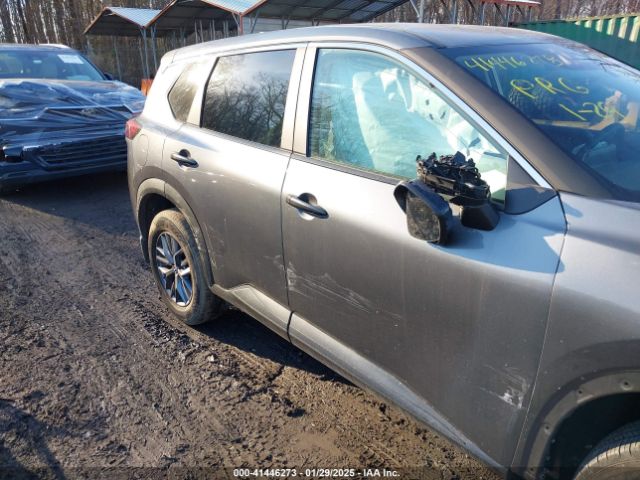 5N1BT3AB0PC932141 Nissan Rogue S Intelligent Awd
