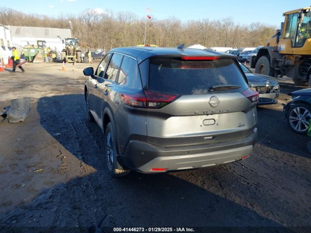 5N1BT3AB0PC932141 Nissan Rogue S Intelligent Awd