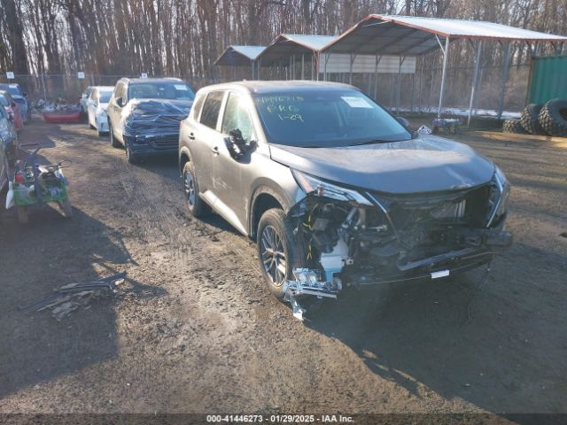 5N1BT3AB0PC932141 Nissan Rogue S Intelligent Awd