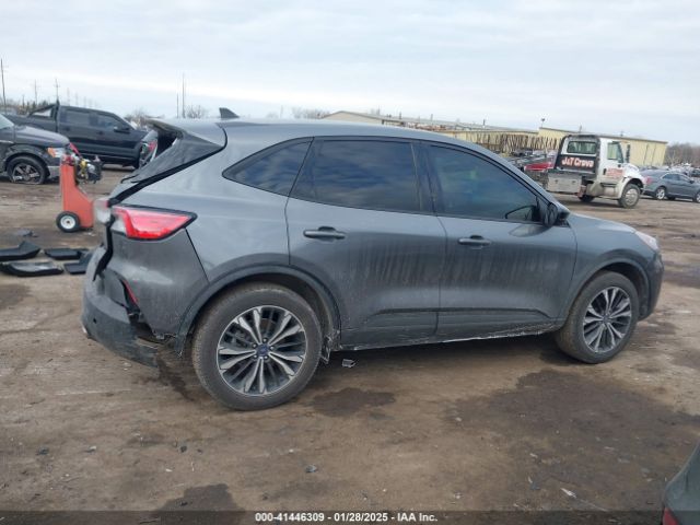 1FMCU9H95NUB71380 Ford ESCAPE SEL