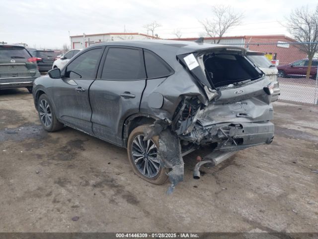 1FMCU9H95NUB71380 Ford ESCAPE SEL