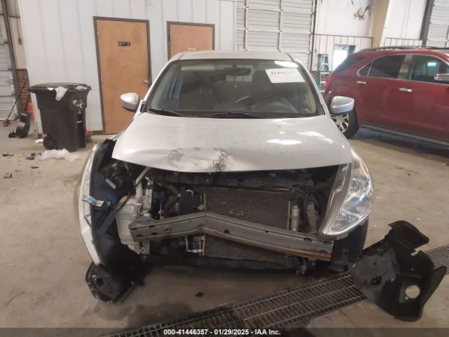 3N1CN7APXJL876410 Nissan Versa 1.6 Sv