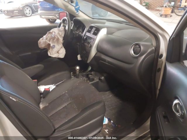 3N1CN7APXJL876410 Nissan Versa 1.6 Sv