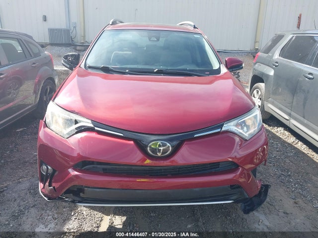 JTMWFREVXJD117418 Toyota Rav4 Adventure/xle