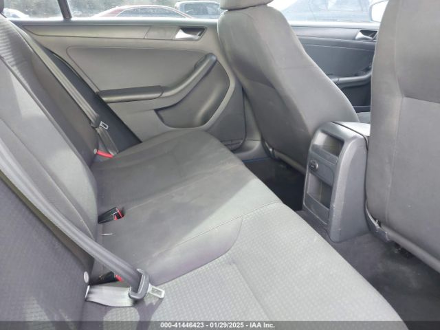 3VW267AJ6GM216401 Volkswagen Jetta 1.4t S