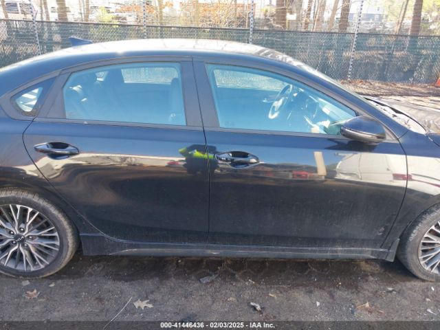 3KPF54AD1PE529267 KIA Forte Gt-line