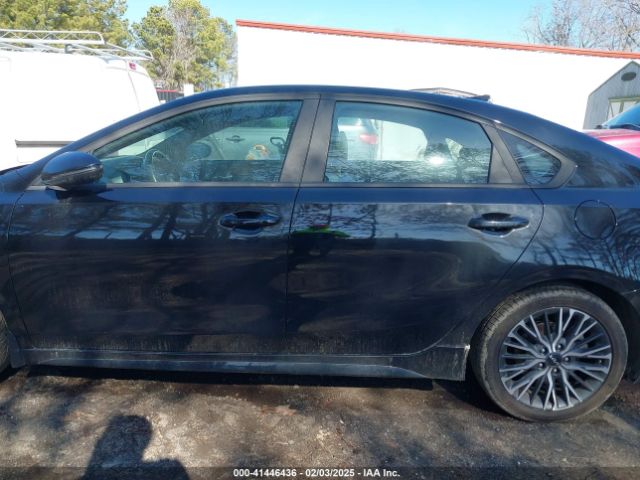 3KPF54AD1PE529267 KIA Forte Gt-line