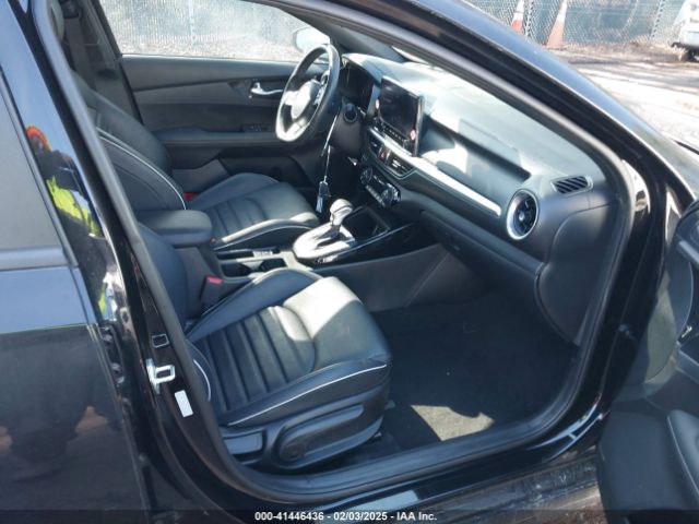 3KPF54AD1PE529267 KIA Forte Gt-line