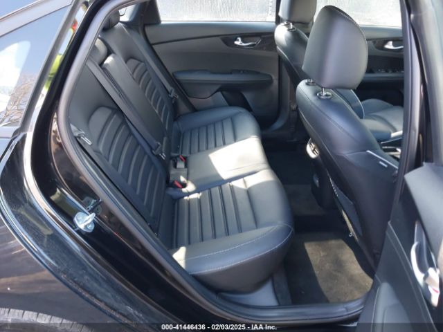 3KPF54AD1PE529267 KIA Forte Gt-line