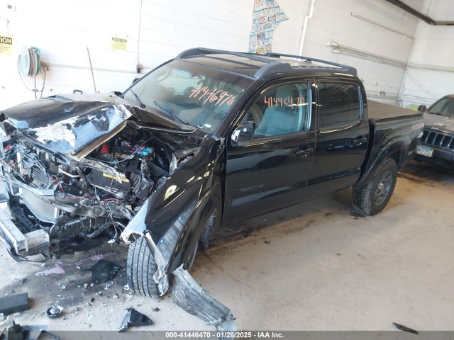 Toyota Tacoma Double Cab 2014 3TMLU4EN6EM162605 Image 2