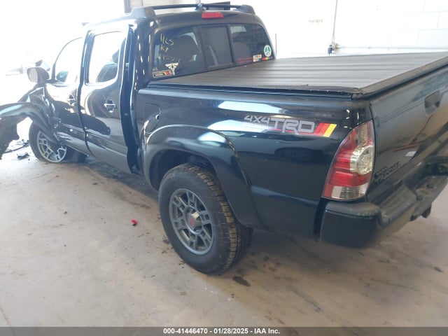 Toyota Tacoma Double Cab 2014 3TMLU4EN6EM162605 Image 3