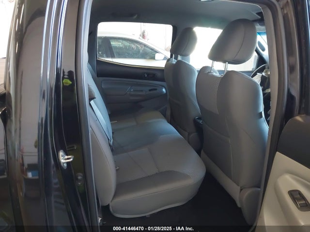 Toyota Tacoma Double Cab 2014 3TMLU4EN6EM162605 Image 8