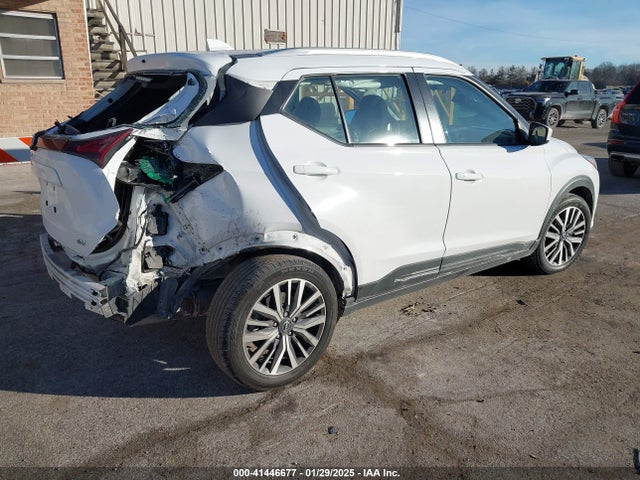 3N1CP5CV7NL522439 Nissan Kicks Sv Xtronic Cvt