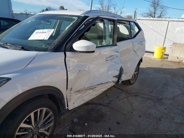 3N1CP5CV7NL522439 Nissan Kicks Sv Xtronic Cvt