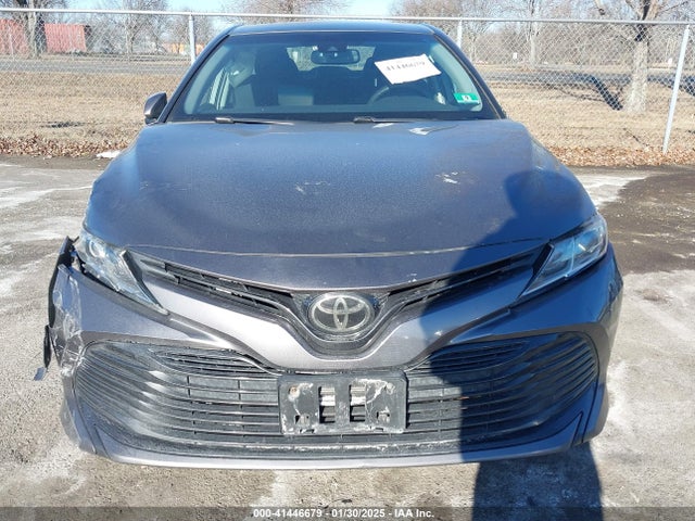 4T1B11HK2JU109616 Toyota CAMRY LE