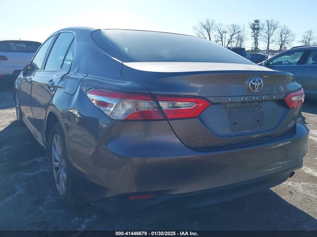 4T1B11HK2JU109616 Toyota CAMRY LE