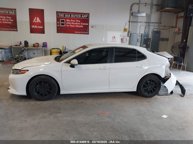4T1B11HK1JU599594 Toyota CAMRY LE