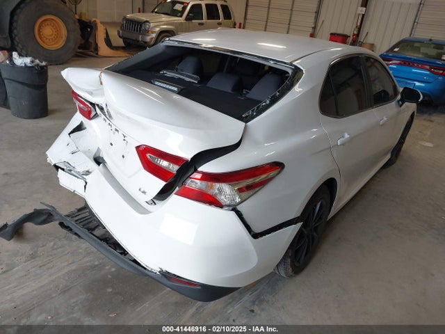 4T1B11HK1JU599594 Toyota CAMRY LE