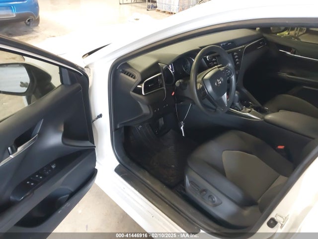 4T1B11HK1JU599594 Toyota CAMRY LE
