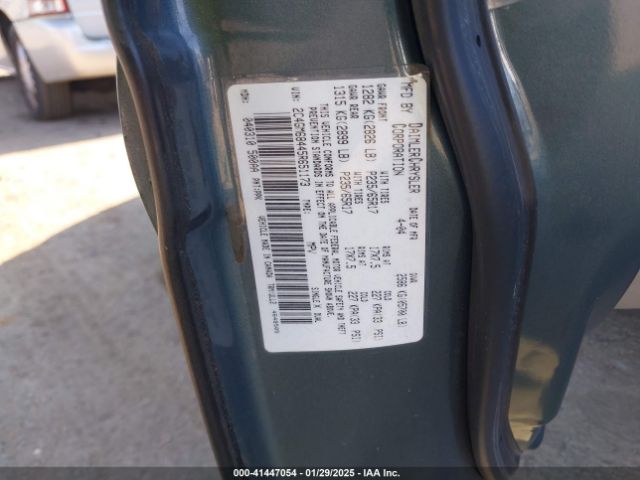 2005 CHRYSLER PACIFICA 2C4GM68445R651173 Photo 8