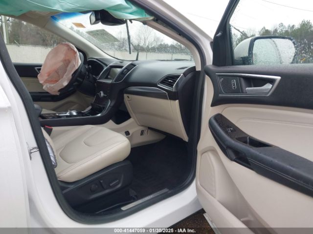 2FMPK3K93LBB16863 Ford Edge Titanium