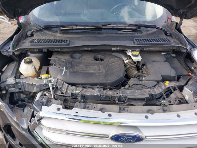 1FMCU9J93JUB23624 Ford Escape Titanium