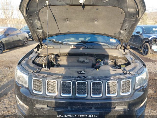 3C4NJDBB5JT117506 Jeep Compass Latitude 4x4
