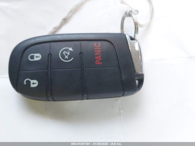 3C4NJDBB5JT117506 Jeep Compass Latitude 4x4